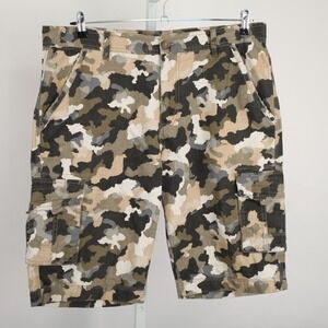 Triple Five Soul NYC Cargo Shorts Men 36 Actual 38 Green Black Beige Camo Pocket